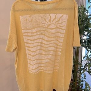 AERIE SUNSET YELLOW LARGE LIGHT COTTON TEE 💛🌞🏝